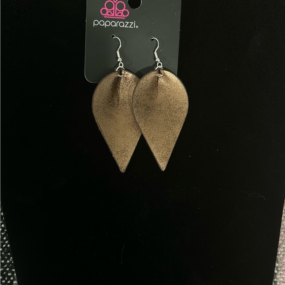 Enchanted Shimmer Brown Earrings 🍂